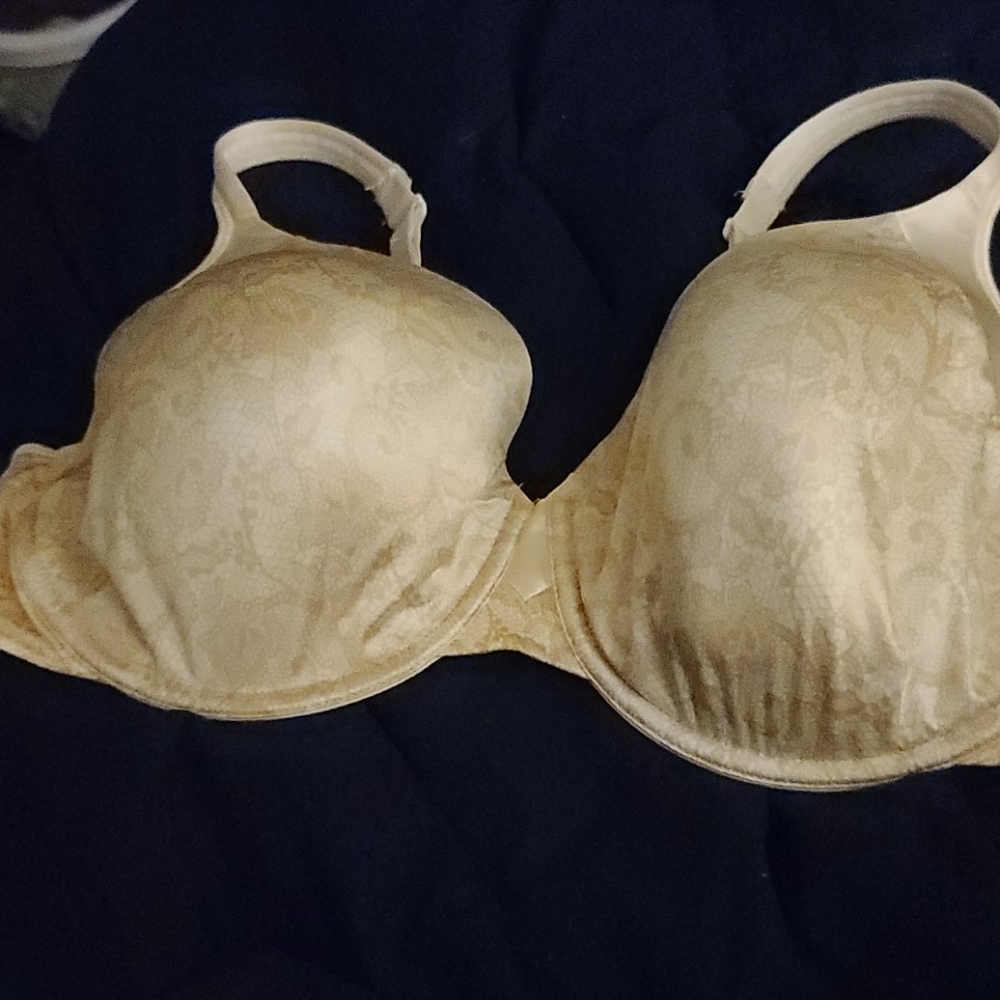 3/$15 Playtex Underwire Bra w/lace print 42DD EUC